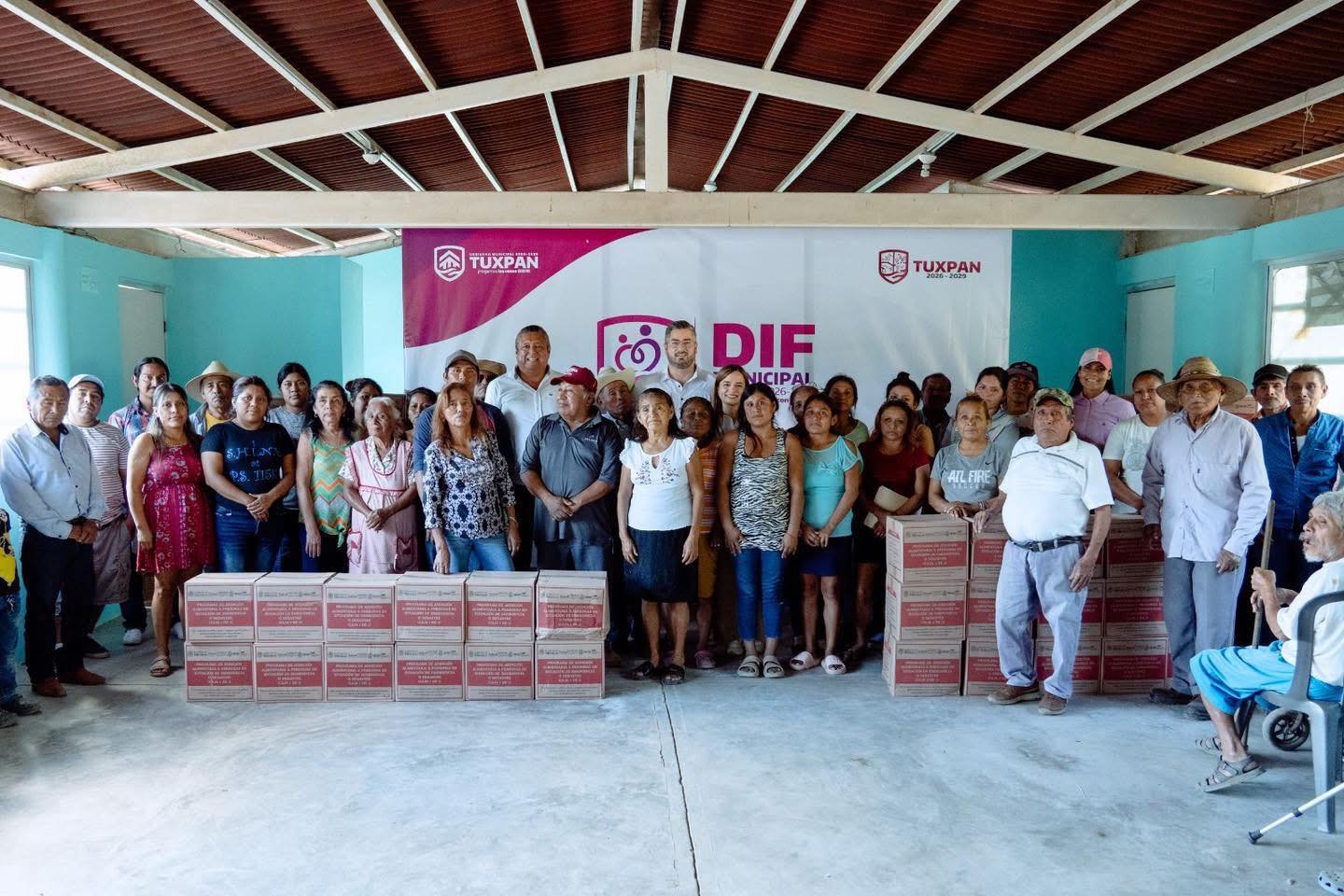 Apoyos alimentarios llegan a comunidades alejadas de Tuxpan